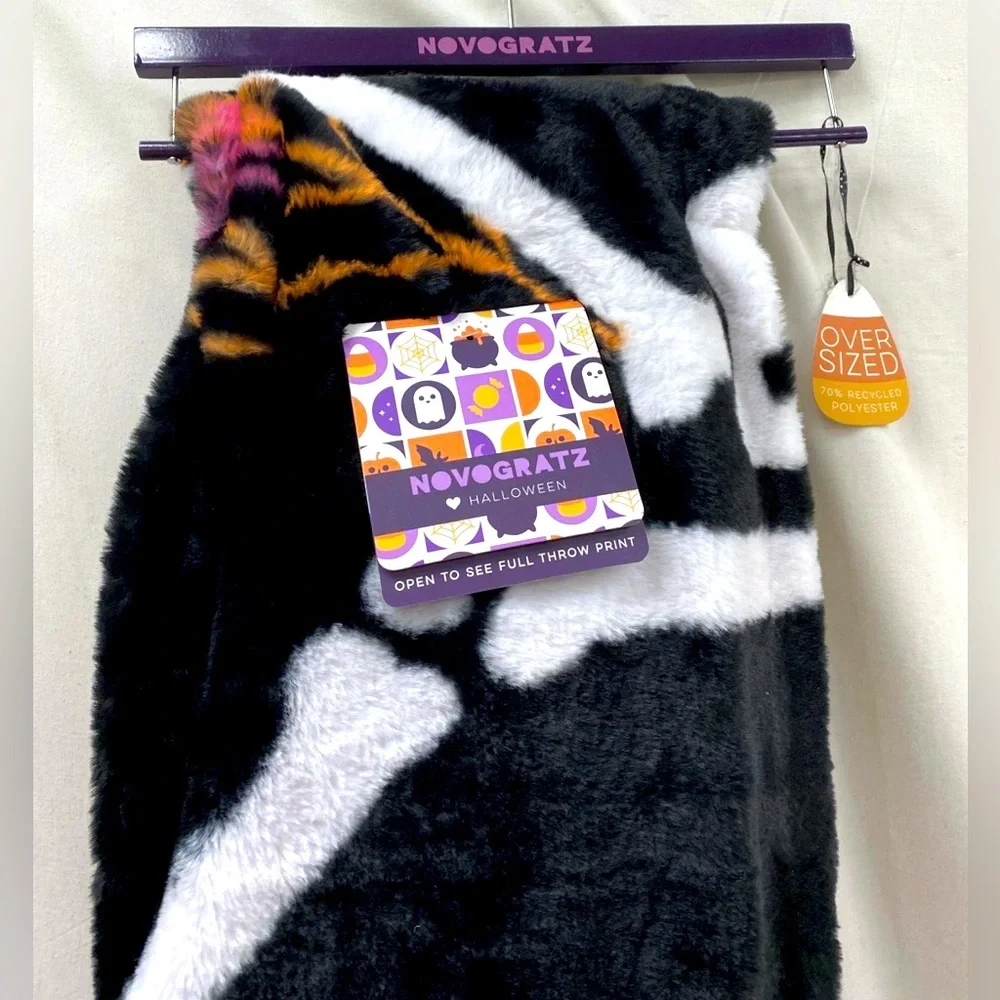 NWT Novogratz Halloween Skeleton Plush Fleece Oversized Throw Blanket Fall Cozy